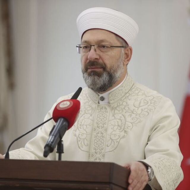 Erbaş'tan İsveç'te Kur'an-ı Kerim yakılmasına tepki