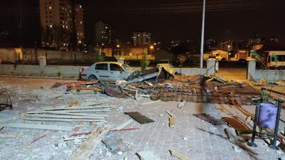 Feci ölüm! Üzerine çatı düştü, kurtarılamadı