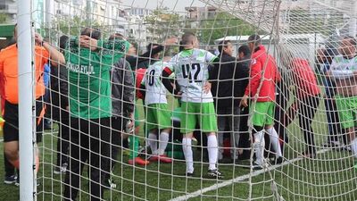 Herkes şoke oldu! Yeşil sahada ölüm!