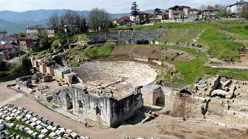 Konuralp'te 'kültür sokağı' kuruluyor