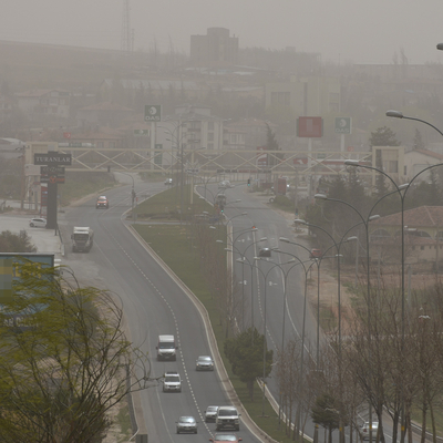 Çöl tozu hava kalitesini bozdu! 3 kentte tehlikeli değerler