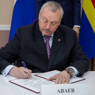 Kremlin'in eski üst düzey ismi, hamile eşi ve kızıyla ölü bulundu