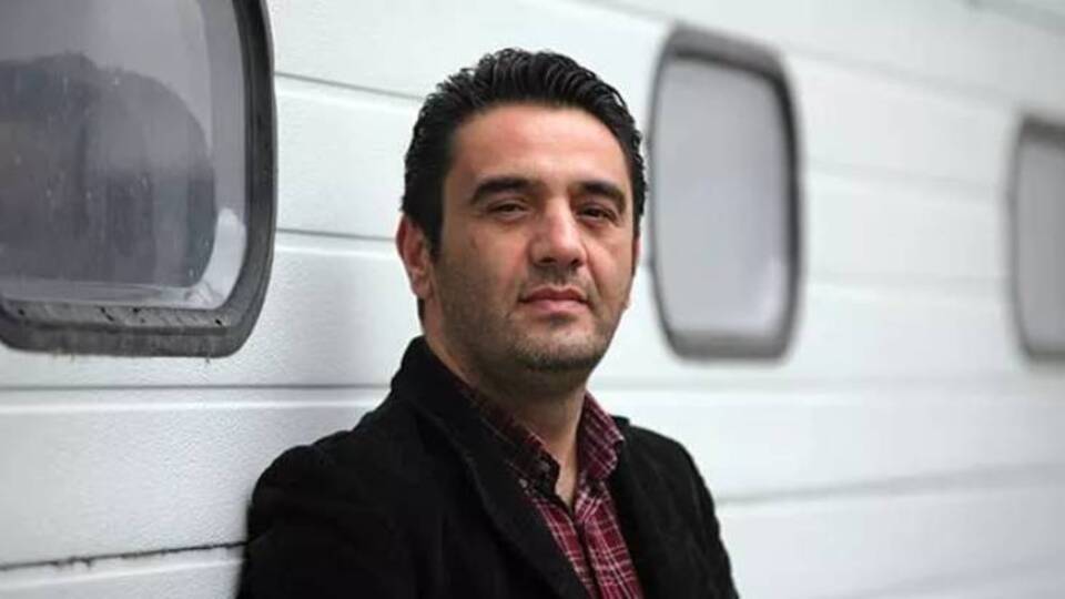 Yazar Bülent Parlak yaşamını yitirdi!