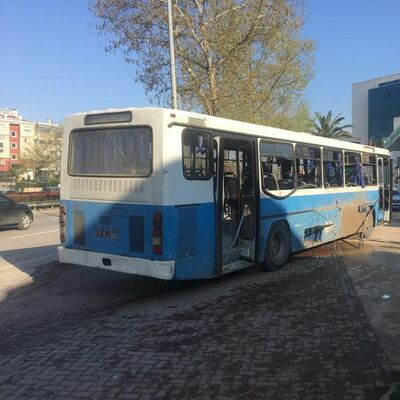 İnfaz koruma memurlarını taşıyan otobüste patlama!