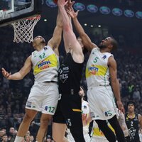 Frutti Extra Bursaspor çeyrek finalde!