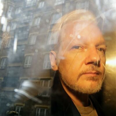 İngiltere mahkemesinden Assange'ın ABD'ye iade edilmesi kararı