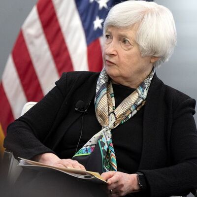 Rus Bakan konuşurken toplantıyı terk etti