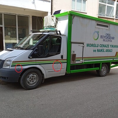 Defin yeri kavgasında cenaze aracına ateş etti!