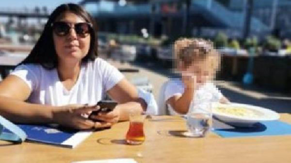 Kızını kaçırmakla suçladığı eşi sopayla evine geldi!