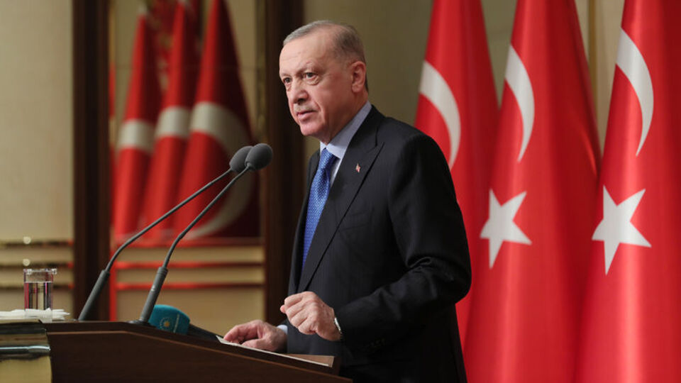 Cumhurbaşkanı Erdoğan, ezan yarışması birincisi Muhsin Kara'yı tebrik etti