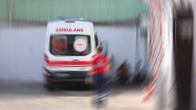 Seramik makinasının altında feci son!