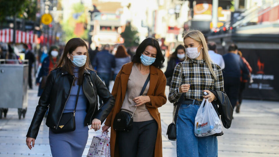 Bilim Kurulu Üyesi Şener'den maske uyarısı!