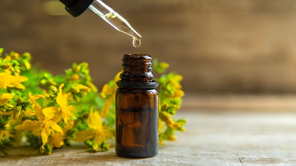 Sarı kantaron yağının cilde faydaları