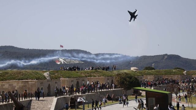 SOLOTÜRK çocuklar için havalandı