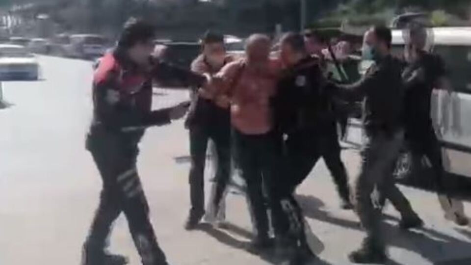 Baba oğul hastaneyi birbirine kattı!