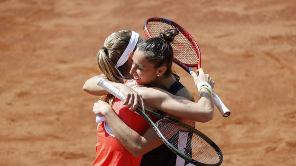 İstanbul'da şampiyon Bouzkova-Tormo