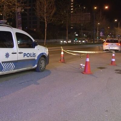 Korkunç olay! Genç kadın araçtan atladı