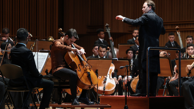 İş Sanat'ta Mayıs bayram neşesiyle başlıyor