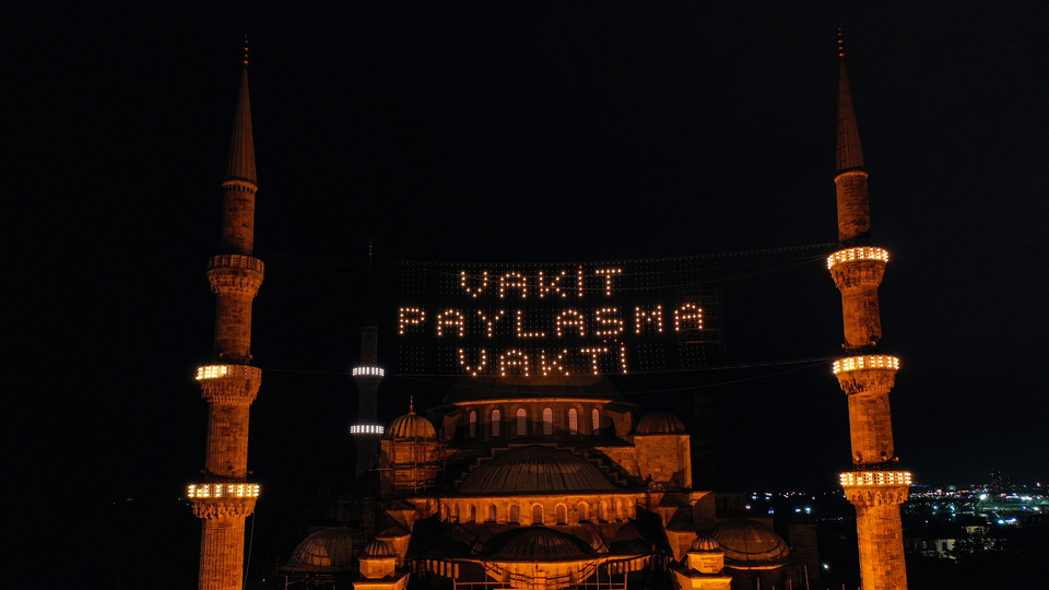 Ramazan temalı kartpostallara dikkat!