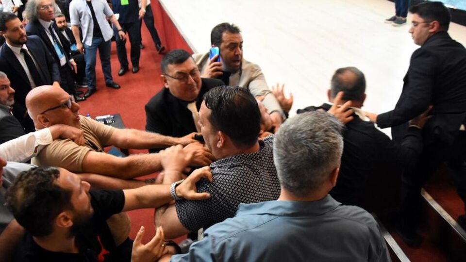 Altay'da olaylı kongre