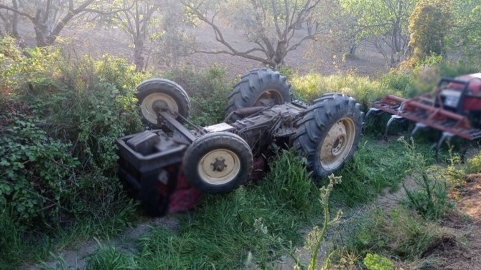 Aydın'da traktör devrildi: 1 ölü