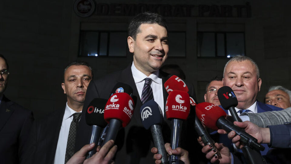 Uysal: İktidar aparatı olmuş pek çok isim var