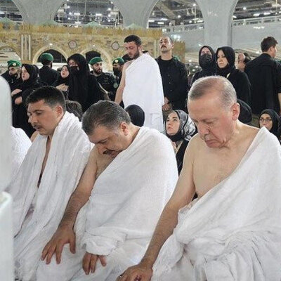 Cumhurbaşkanı Erdoğan ve bakanlar Umre yaptı