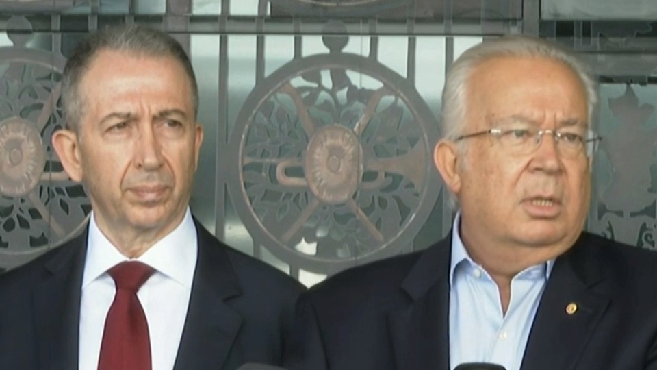 "Burak Elmas istifa etmeyecek"