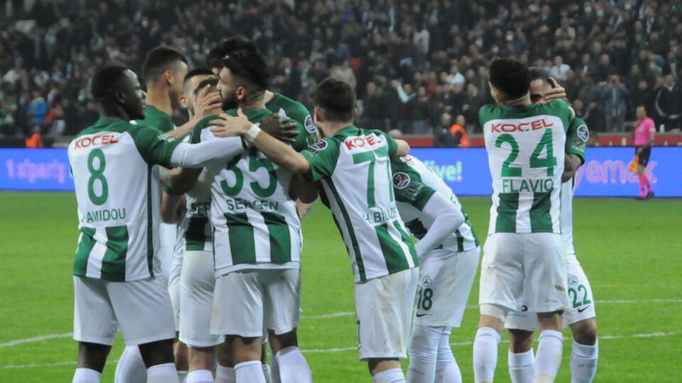 Giresunspor ligde kaldı!