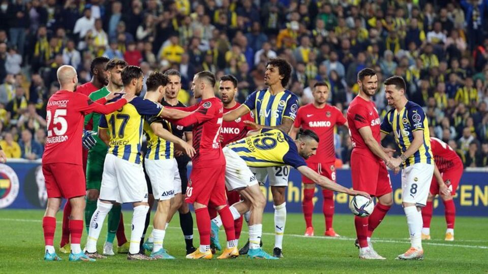 Penaltı noktası kazıldı; penaltı kaçtı