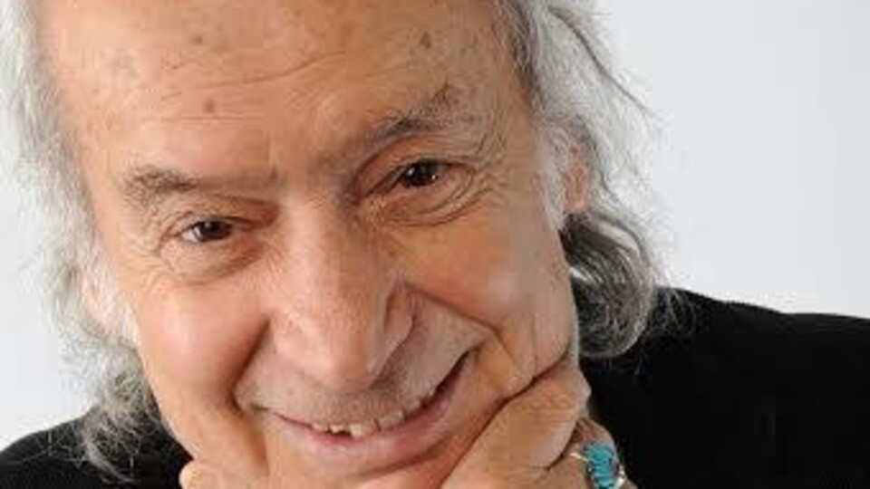 Agah Özgüç toprağa verildi