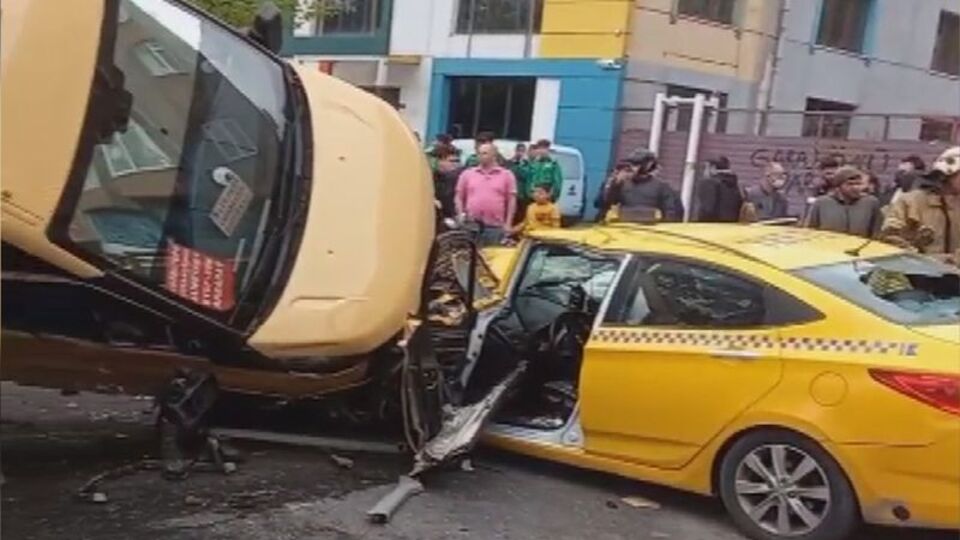 İstanbul'da feci kaza!