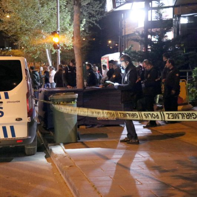 Kayseri'de 13. kattan düşen genç öldü