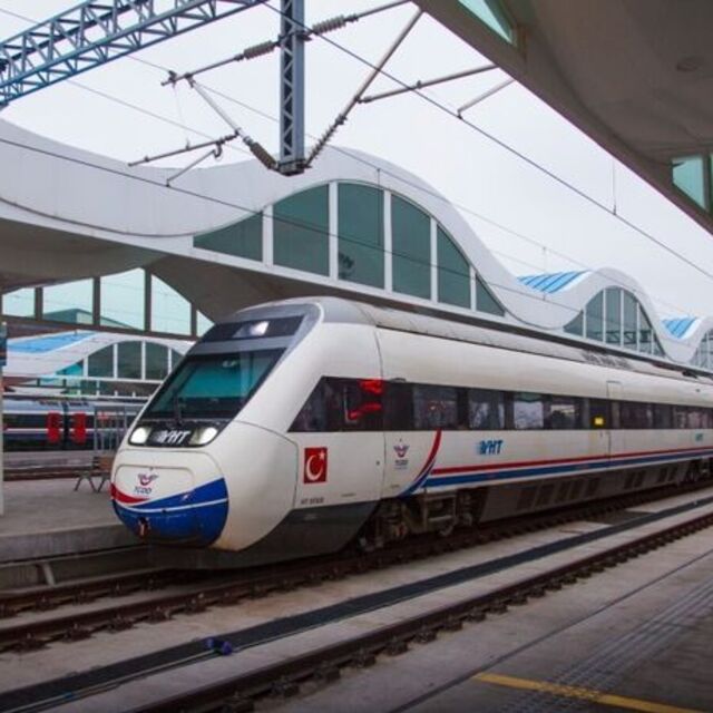 YHT 29 Nisan'da rekor kırdı