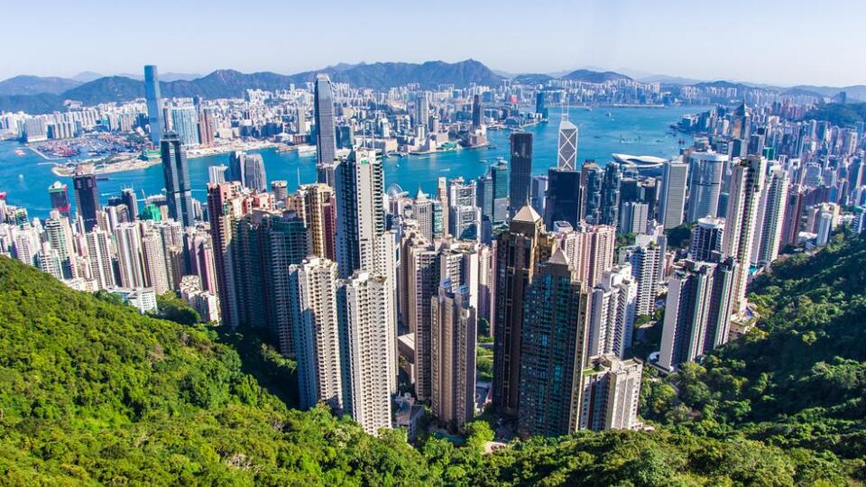 Hong Kong ekonomisi yüzde 4 daraldı