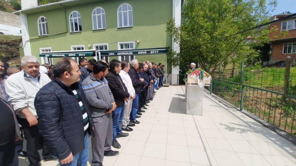 15 yaşındaki İrem kalbine yenildi