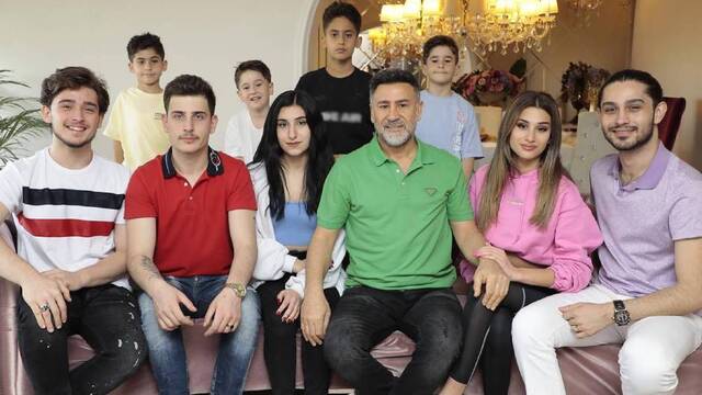 9 çocuklu bayram