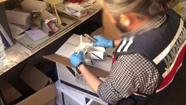 İstanbul'da kaçak tütüne jandarma darbesi