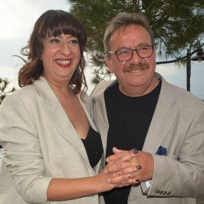 Usta oyuncu nişanlandı