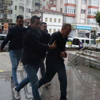 Cani koca, eşini boğmaya kalkıştı!