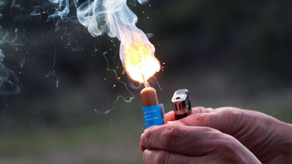 Çiğköftecide dehşet! Çocukları darbedip bodruma kilitlediler