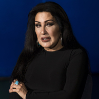 "Ailem beni evlatlık verdi"