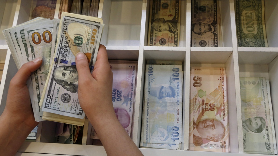 Reel efektif döviz kuru yükseldi