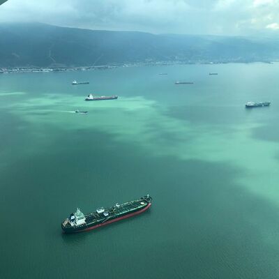 Körfez turkuaza büründü! Açıklama geldi!