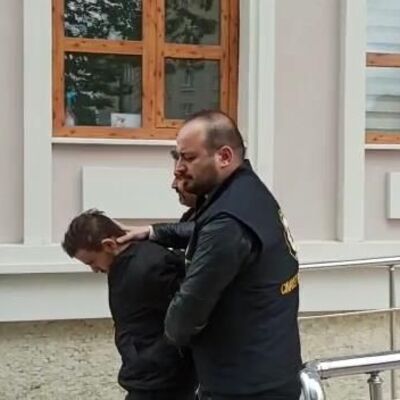 Ev arkadaşı eşyalarını sattı!