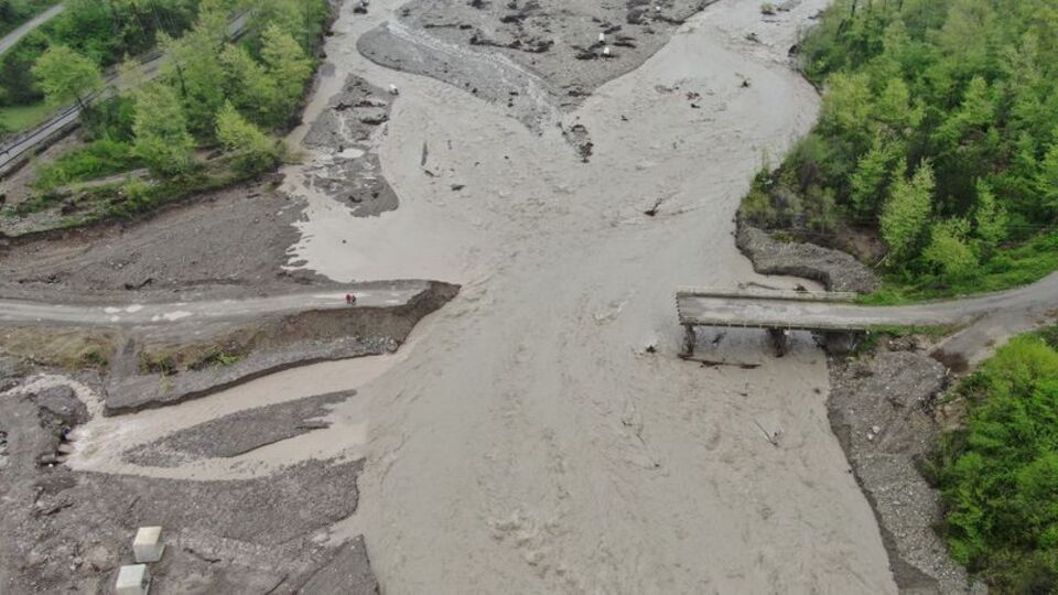 Kastamonu diken üstünde! Köprüler yıkıldı, yollar çöktü