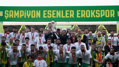 Esenler Erokspor şampiyonluğunu kutladı