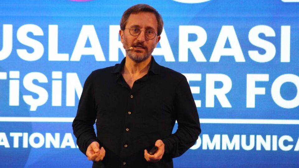 Genç iletişimcilerin ilk dersi Altun'dan