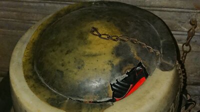 Ayasofya'da ikinci skandal! Tarihi su haznesine ayakkabı koydular