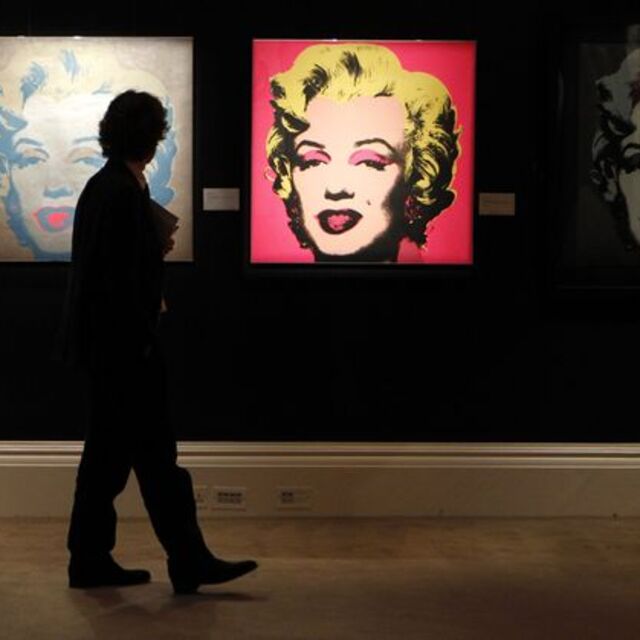 Andy Warhol'un Marilyn Monroe portresine rekor fiyat